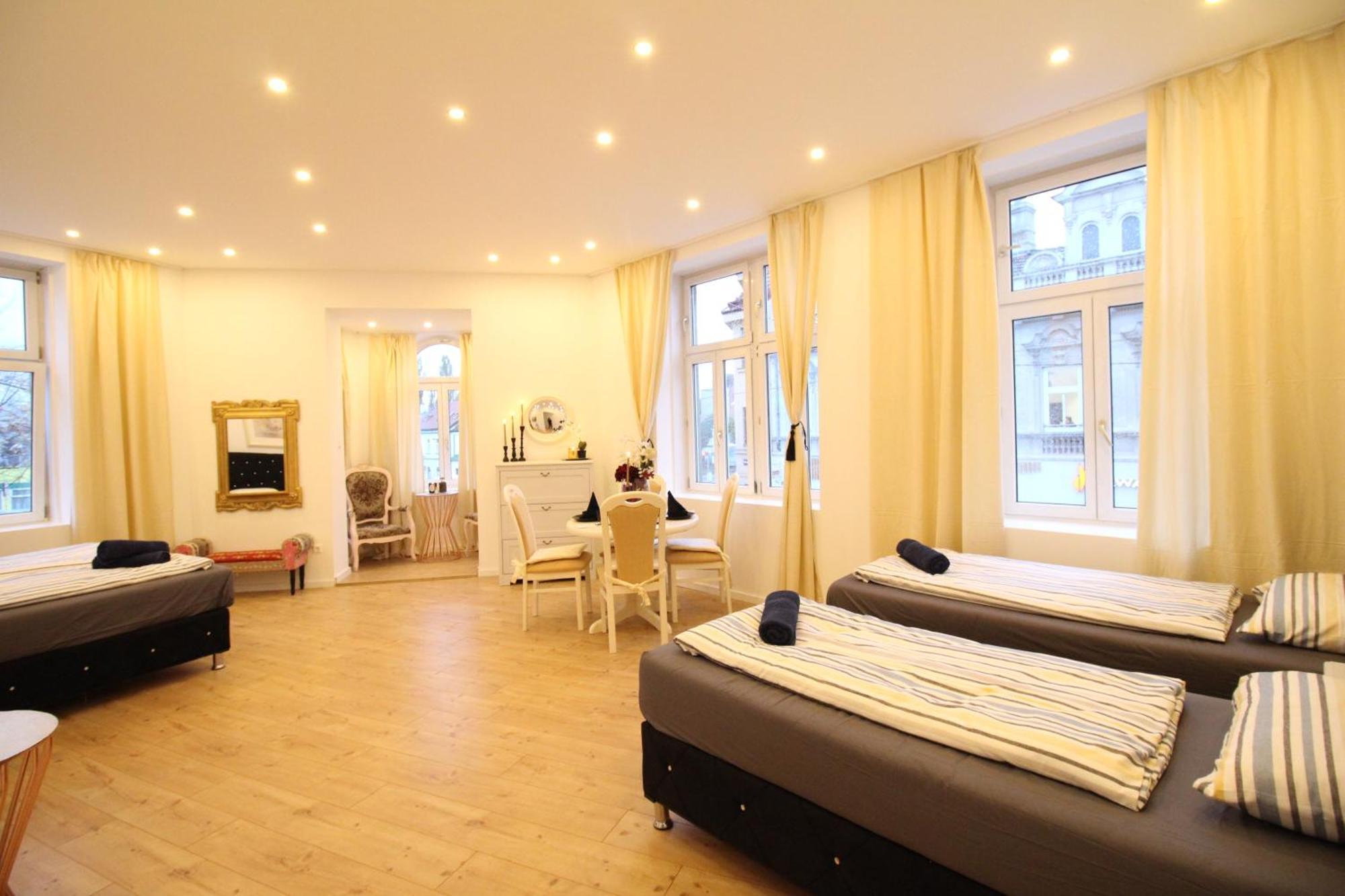 Disc Cozy Rooms In Liesing Vienna Esterno foto